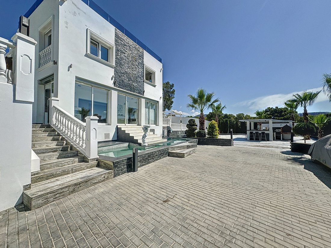 Construcción Vivienda Unifamiliar: Proceso Integral desde Presupuesto hasta Entrega Final
