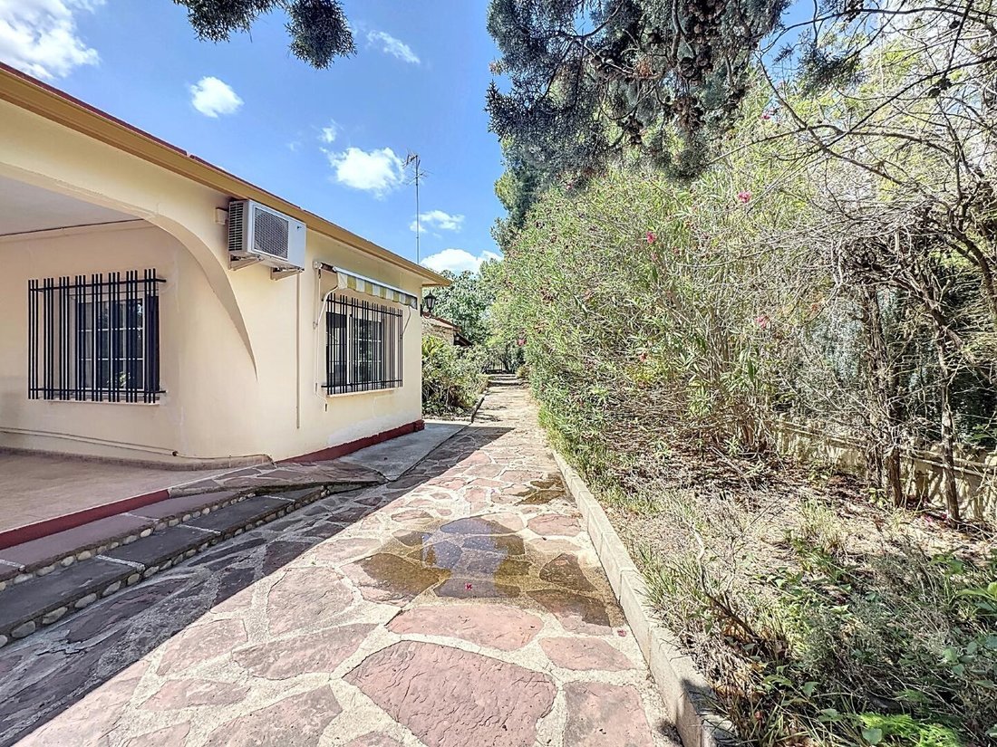 Chalet-en-Venta-en-el-plantio-paterna-4