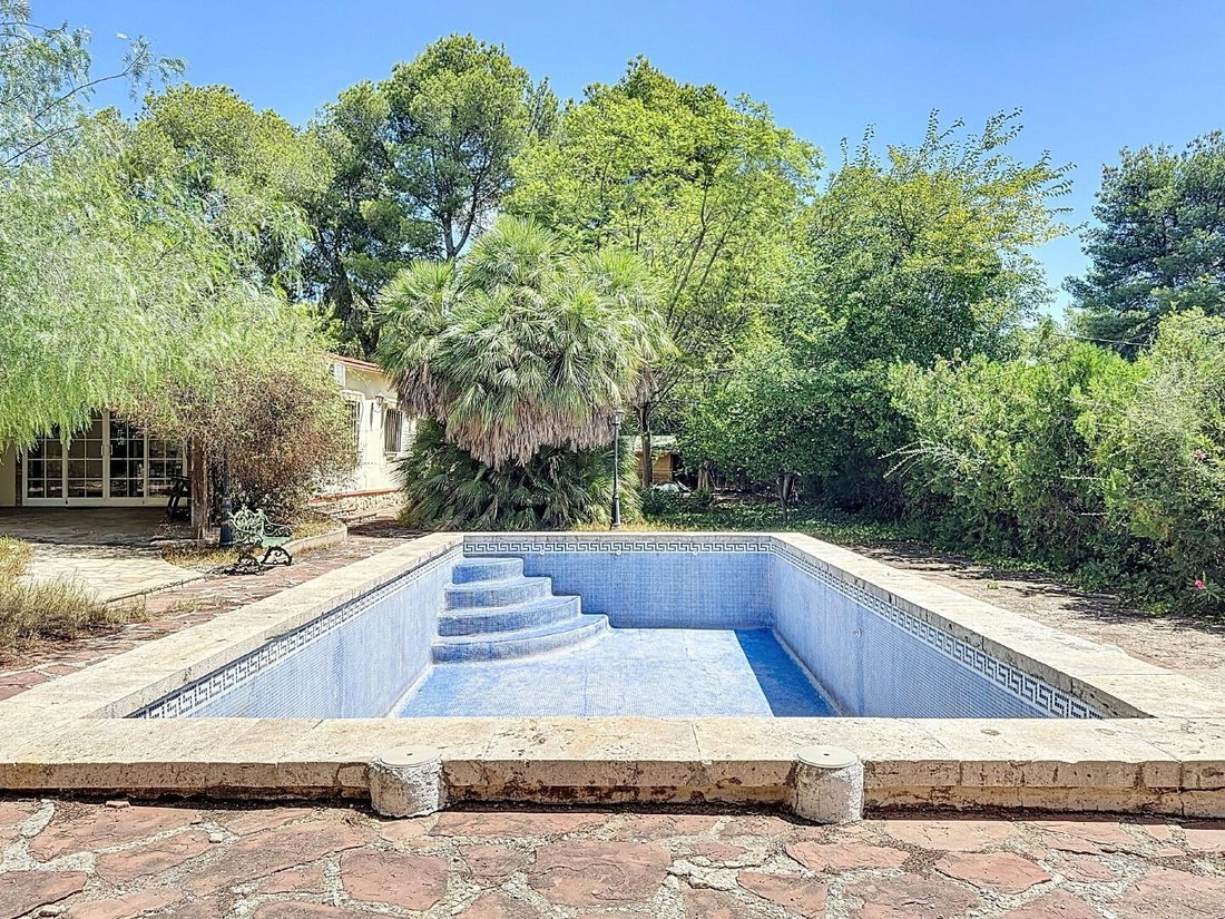 Chalet-en-Venta-en-el-plantio-paterna-6