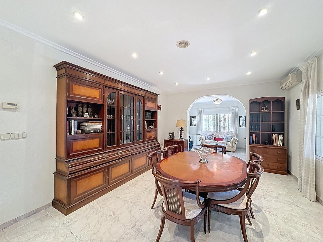 Chalet-en-Venta-en-el-plantio-paterna-9