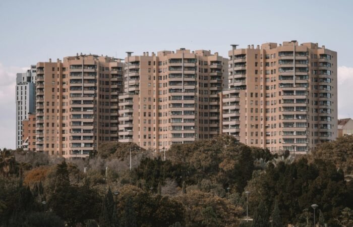 España Alcanzará 650.000 Compraventas En 2025 Y El Precio De La Vivienda Subirá Un 7,2% 20 Mercado Inmobiliario En España 2025